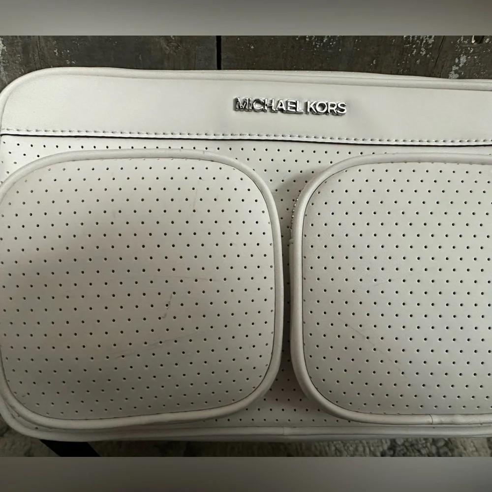 MICHAEL KORS 
Hanover Perforated Crossbody Bag - Picture 4 of 10